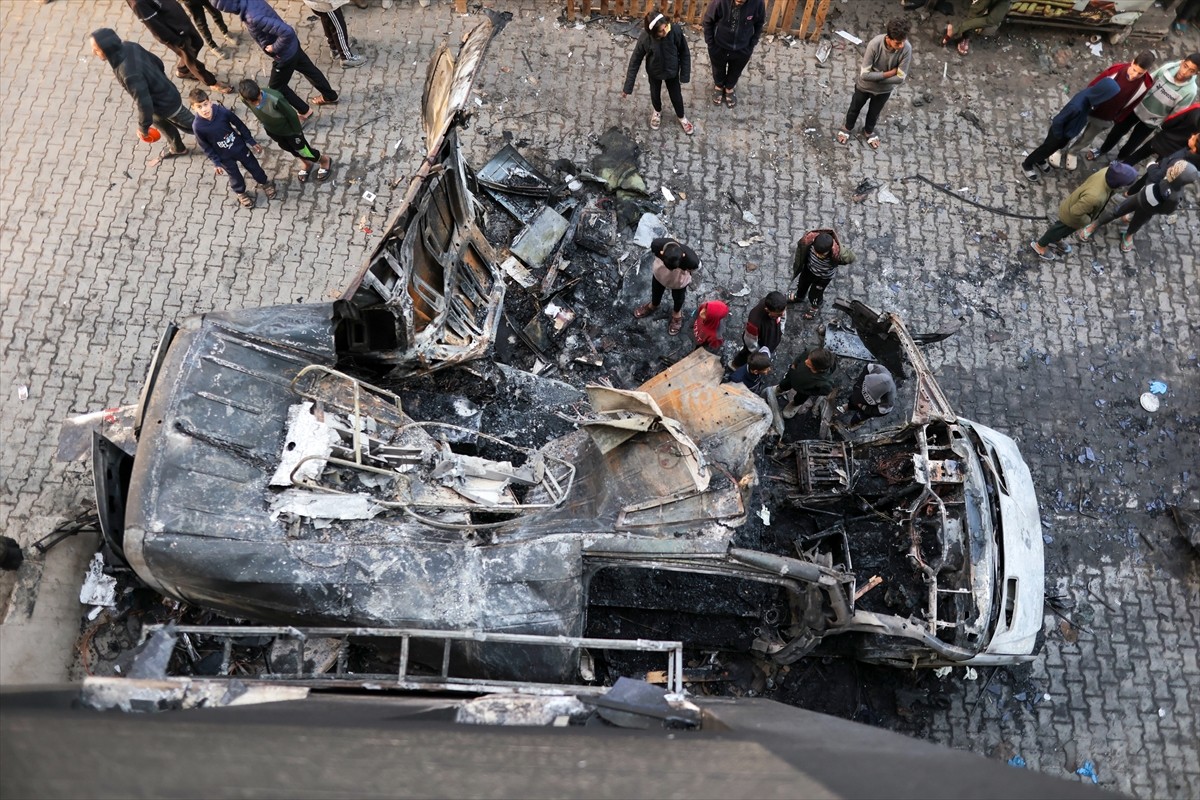 İsrail'in Gazze Şeridi'nin orta kesimindeki Nusayrat Mülteci Kampı'nda El-Kuds el-Yevm...