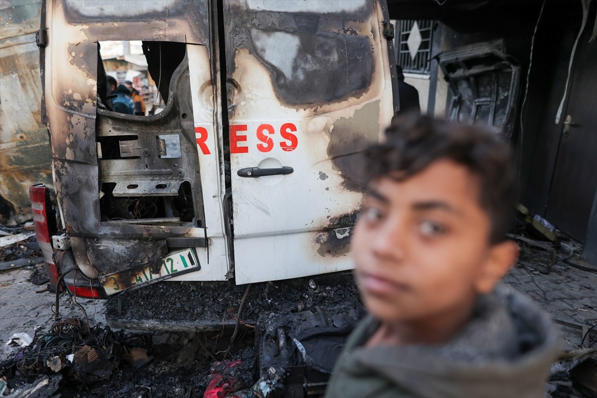 İsrail'in Gazze Şeridi'nin orta kesimindeki Nusayrat Mülteci Kampı'nda El-Kuds el-Yevm...