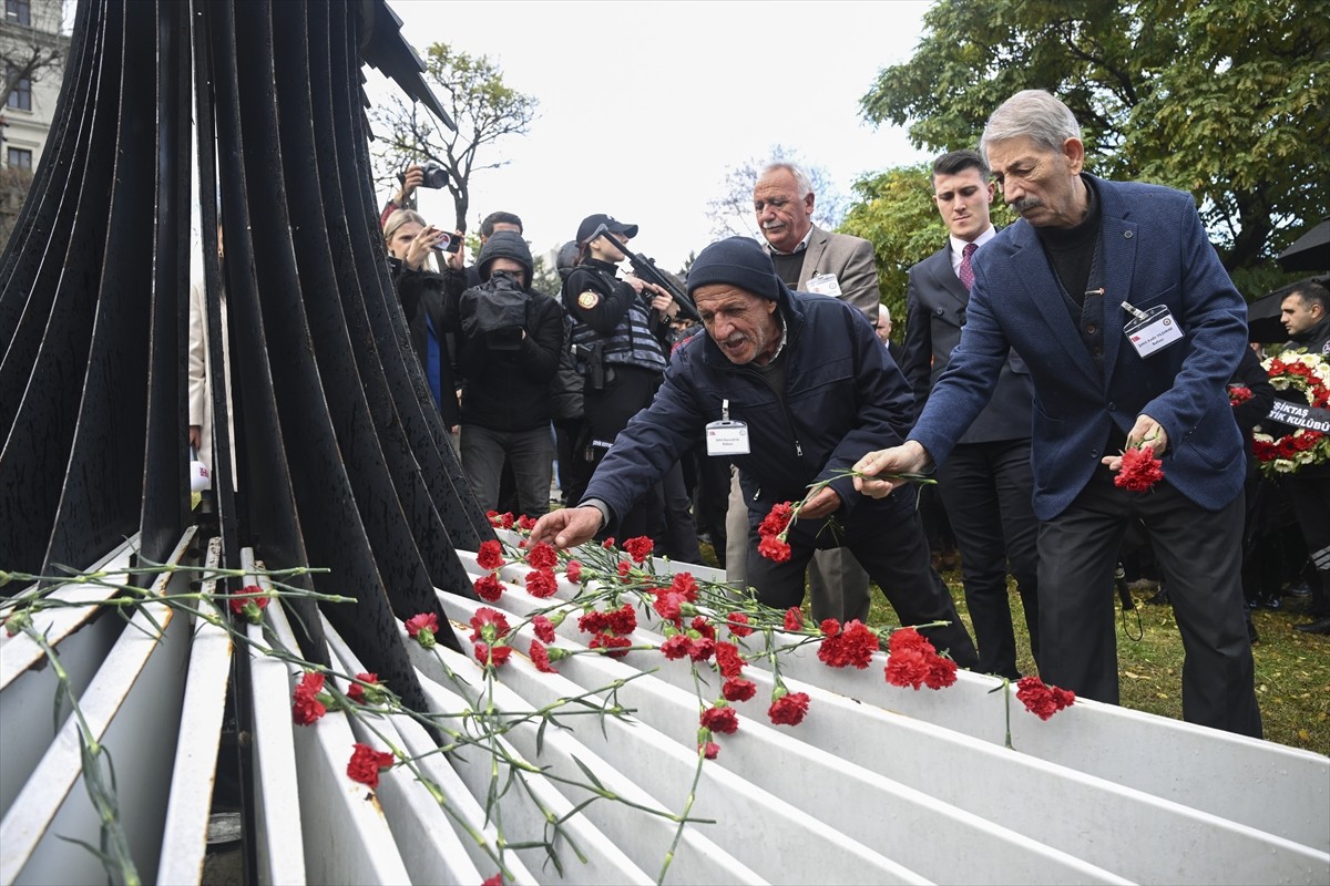 İstanbul'da 10 Aralık 2016'da meydana gelen hain terör saldırısında şehit olan 40'ı emniyet...