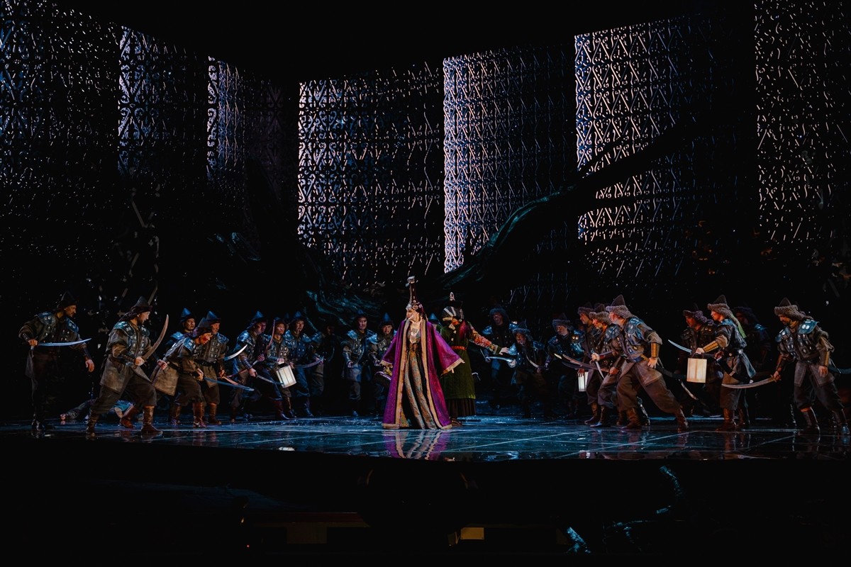 Kazakistan Kültür ve Enformasyon Bakanlığı, Abay Kazak Devlet Akademik Opera ve Balesi ve...