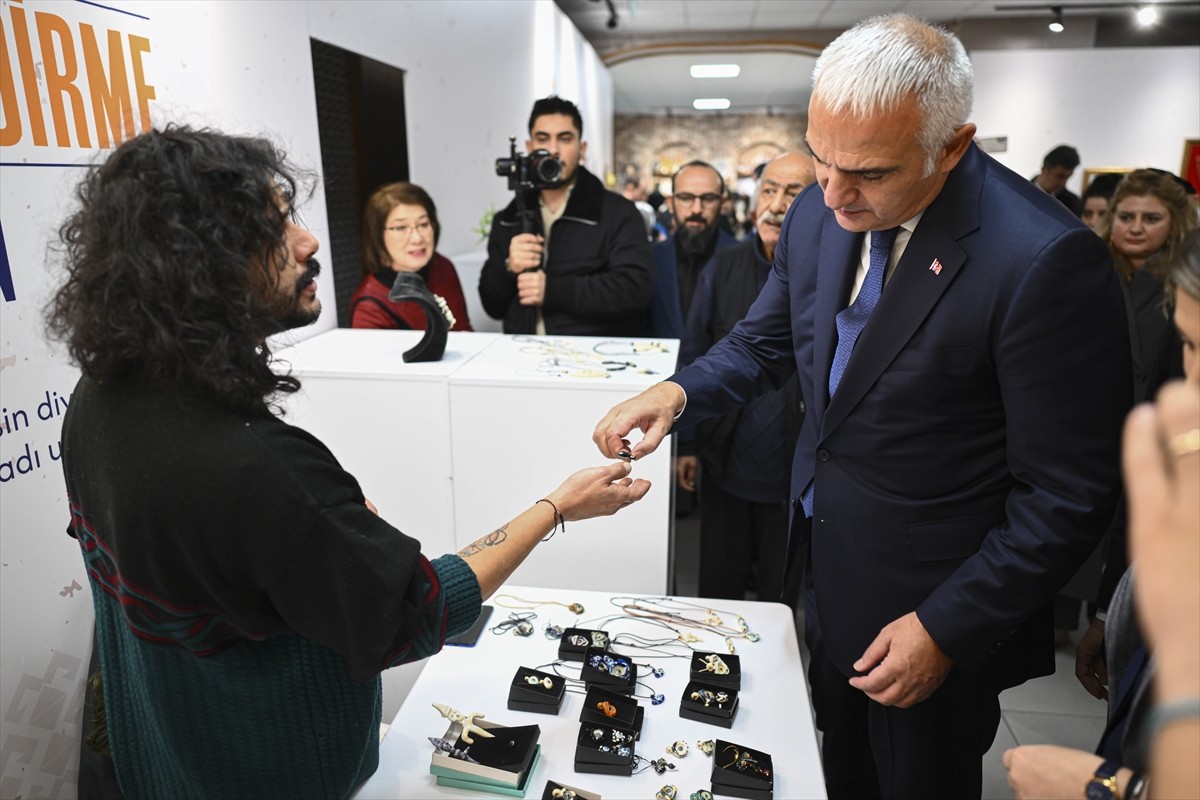 Kültür ve Turizm Bakanı Mehmet Nuri Ersoy, Çukurambar Kültür ve Sanat Merkezi'ndeki Ankara...