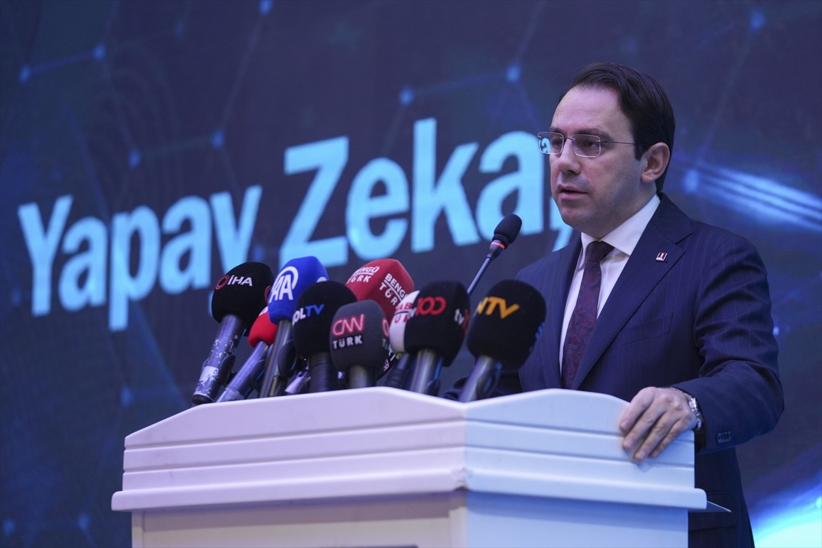 Milli İstihbarat Akademisi (MİA) tarafından düzenlenen "Yapay Zeka, Toplum ve Güvenlik Çalıştayı"...