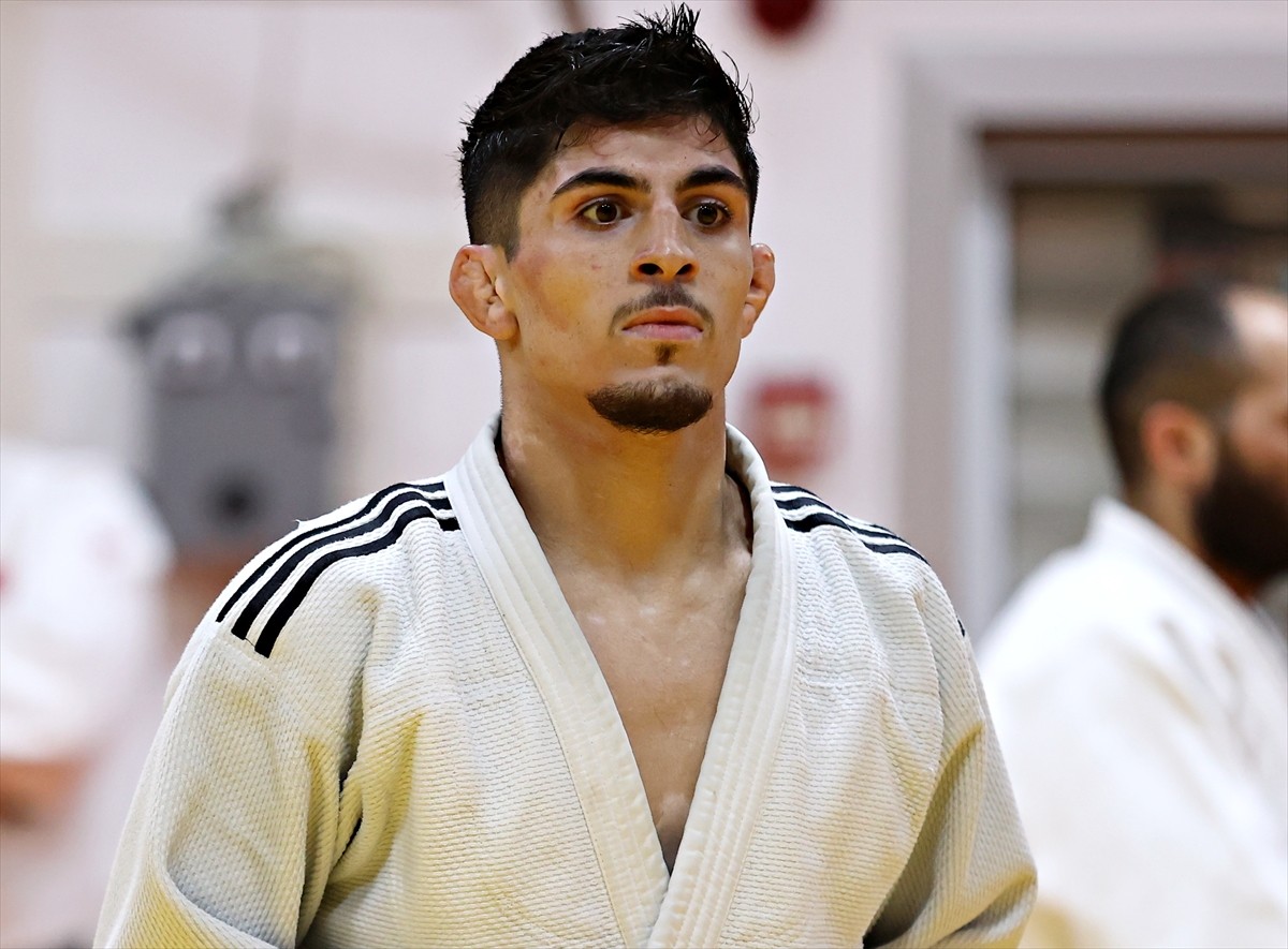 Milli judocu Emirhan Karahan, Los Angeles 2028 Yaz Olimpiyat Oyunları'na gidecek ekipte yer almak...
