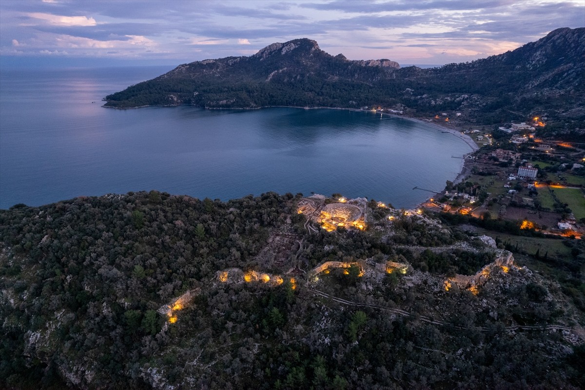 Muğla'nın Marmaris ilçesindeki Amos Antik Kenti'nde aydınlatma çalışmaları tamamlandı. MTO...
