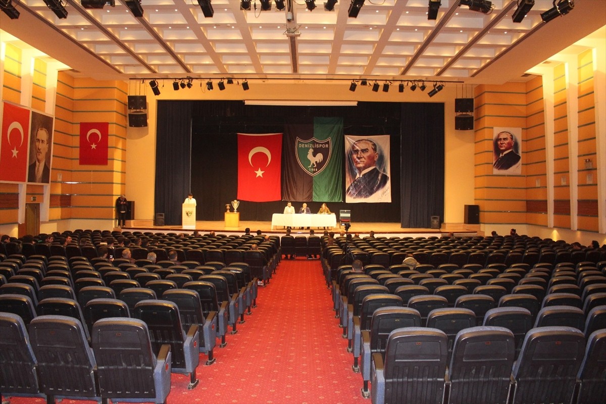Nesine 3. Lig 4. Grup'ta mücadele eden Denizlispor Kulübünde ertelenen olağanüstü genel kurulda...
