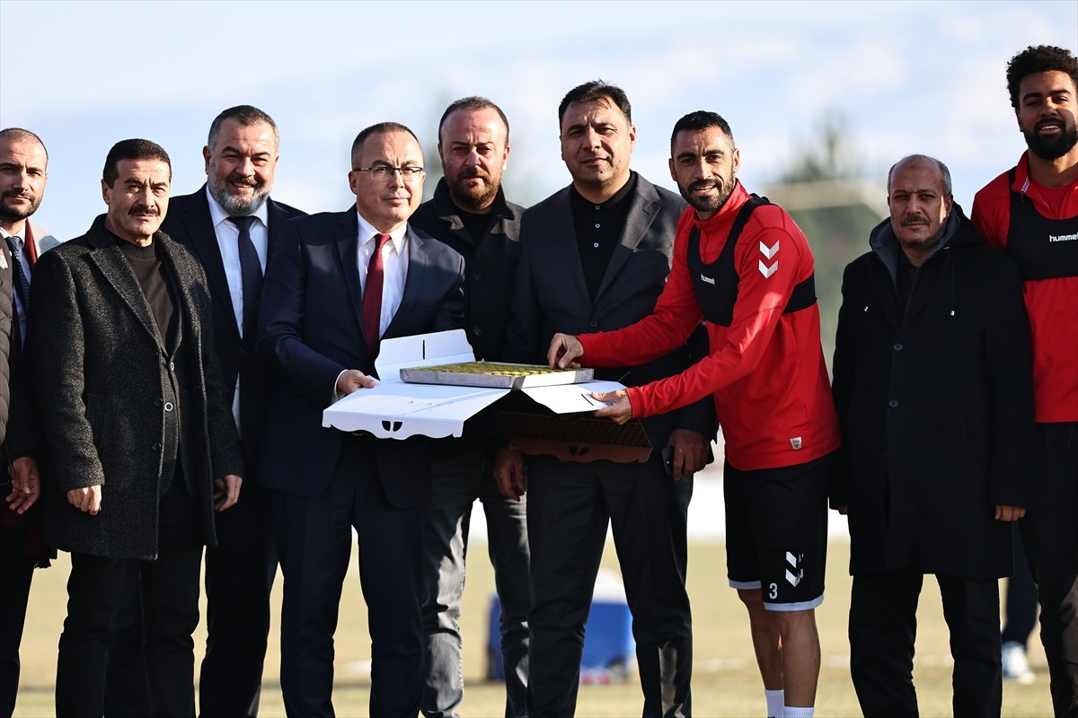 Net Global Sivasspor, Trendyol Süper Lig'in 15. haftasında sahasında Galatasaray ile oynayacağı...