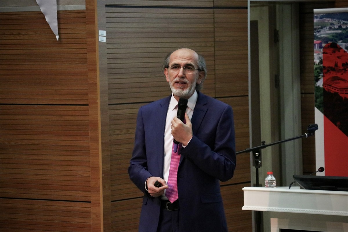 Ondokuz Mayıs Üniversitesi (OMÜ) Eczacılık ve Sağlık Akademisi Topluluğunca "Sağlıklı Yaşam Mümkün...