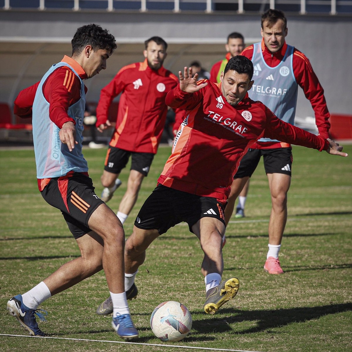 Onvo Antalyaspor, Trendyol Süper Lig'in 16. haftasında Bellona Kayserispor ile oynayacağı maçın...
