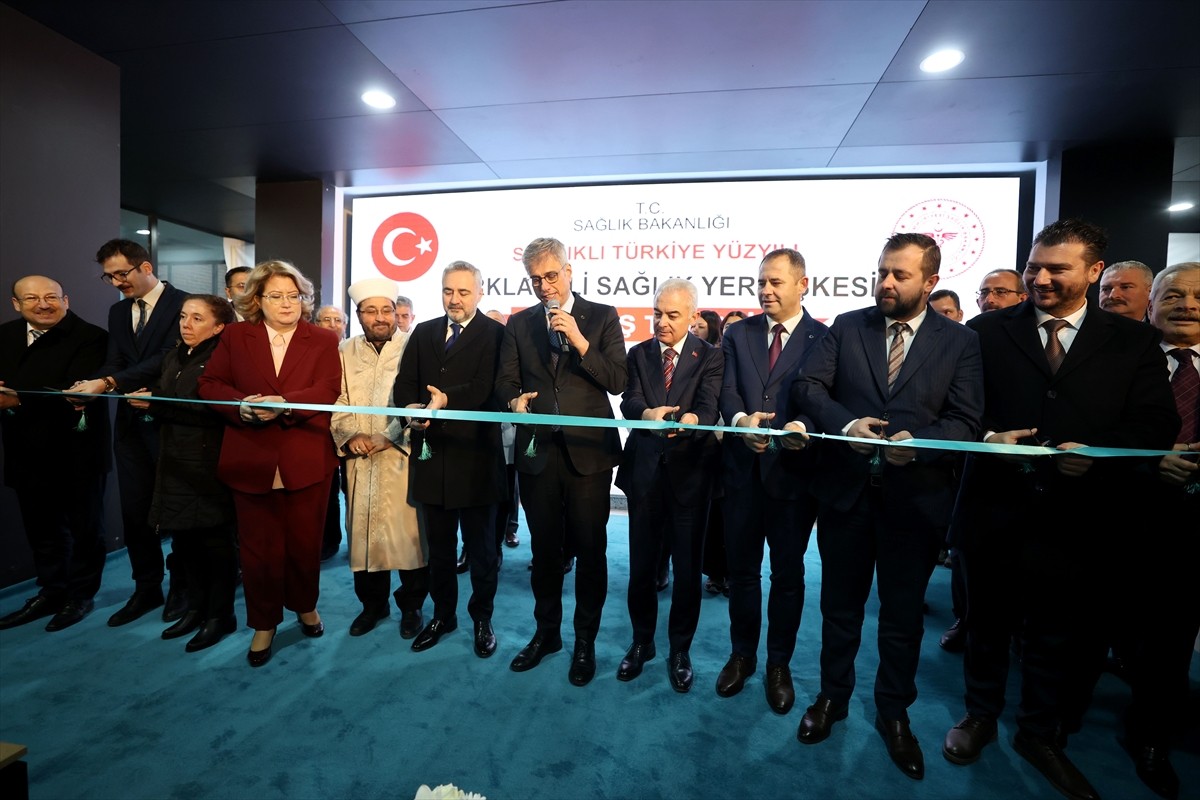 Sağlık Bakanı Kemal Memişoğlu, Kırklareli Sağlık Yerleşkesi açılışına katıldı. Bakan Memişoğlu...