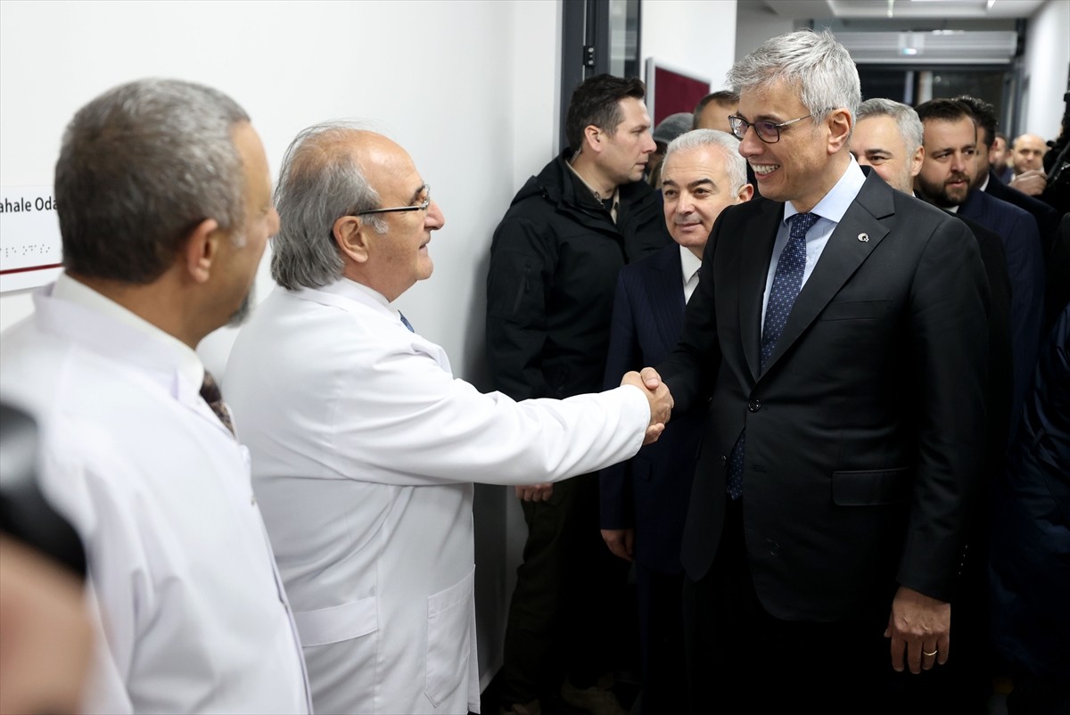 Sağlık Bakanı Kemal Memişoğlu, Kırklareli Sağlık Yerleşkesi açılışına katıldı. Bakan Memişoğlu...