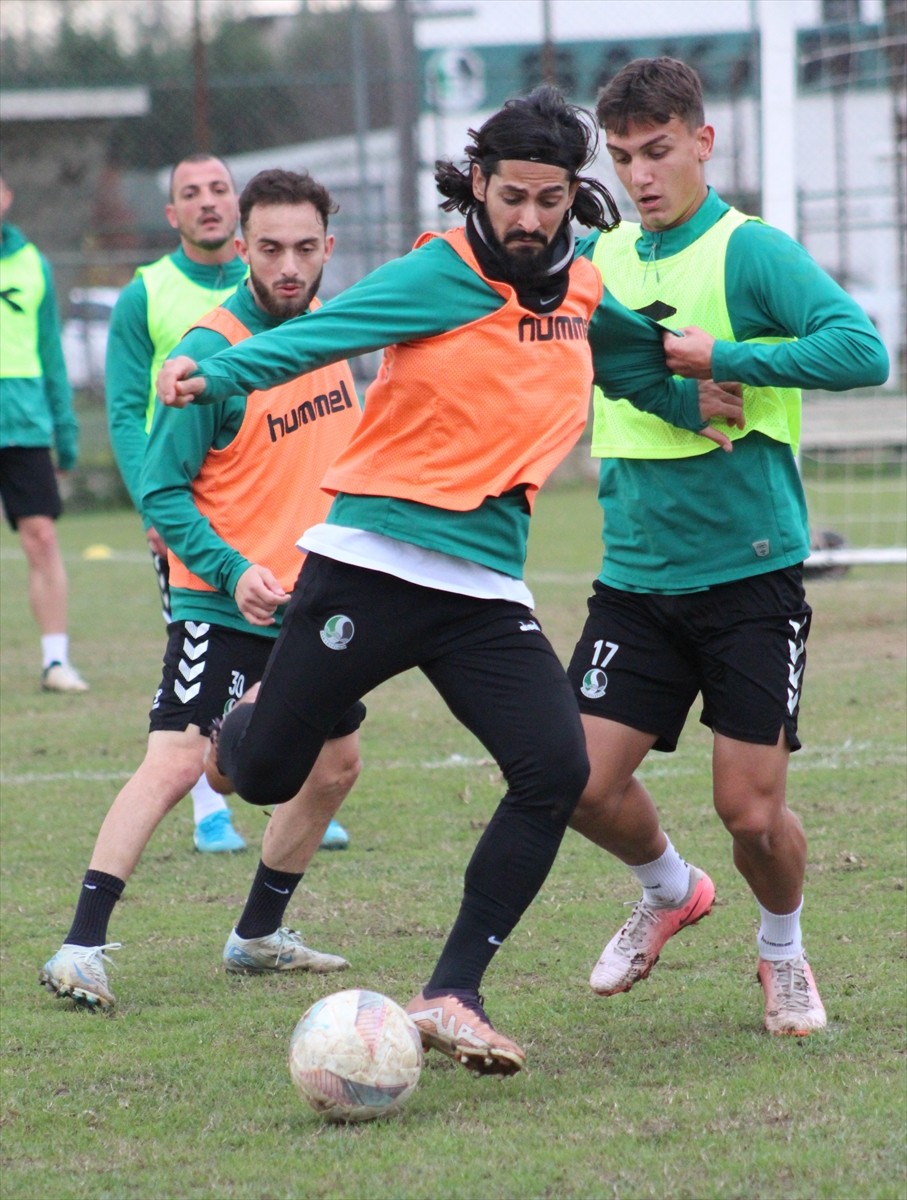 Sakaryaspor, Trendyol 1. Lig'in 16. haftasında evinde Alagöz Holding Iğdır FK ile yapacağı maçın...