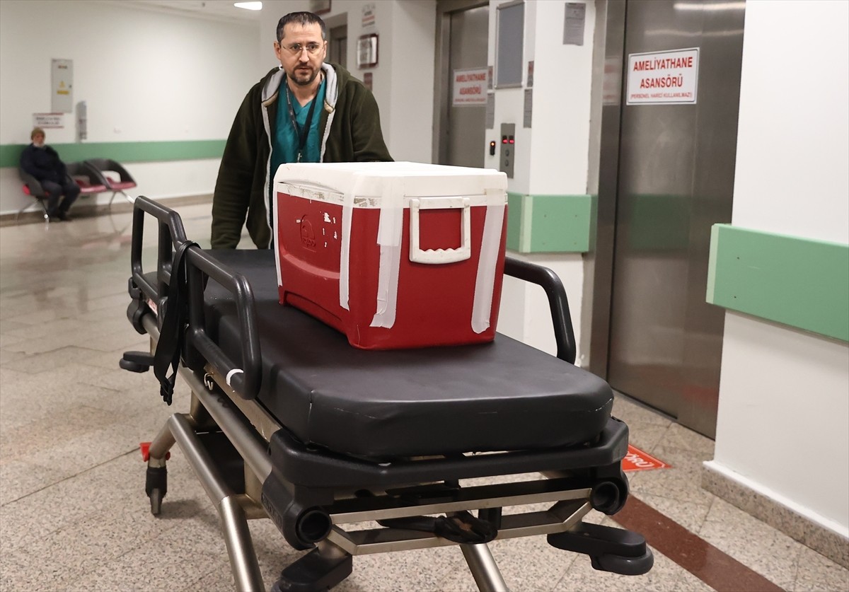 Samsun'da tedavi gördüğü hastanede beyin ölümü gerçekleşen 54 yaşındaki 3 çocuk babası Halit...