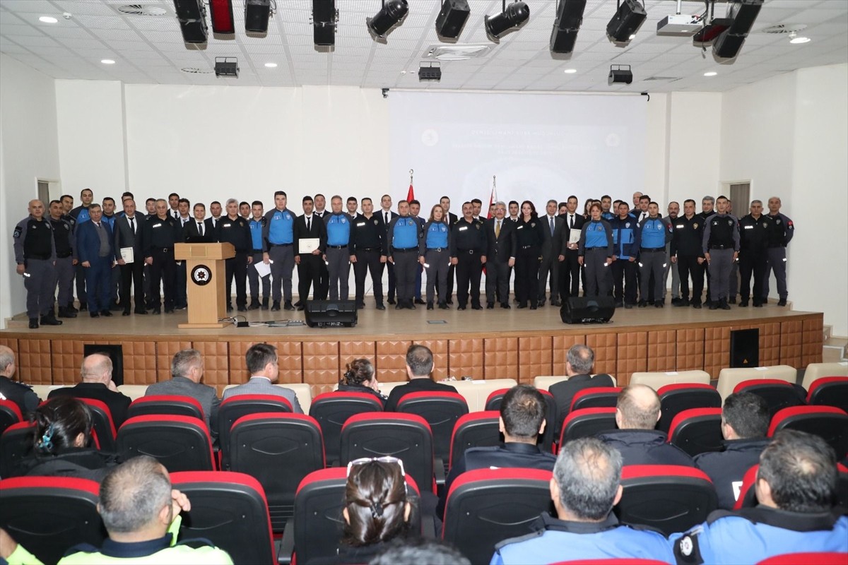 Samsun Emniyet Müdürlüğü Samsun Deniz Limanı Şube Müdürlüğü tarafından düzenlenen 10. Dönem Gemi...