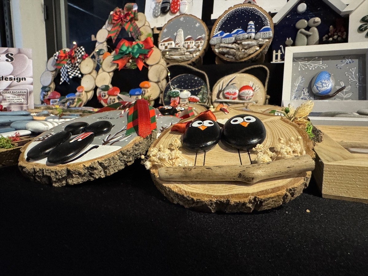 Samsun Mutluluğun Kanatları Derneğince, ihtiyaç sahibi çocuklar yararına alışveriş şenliği...