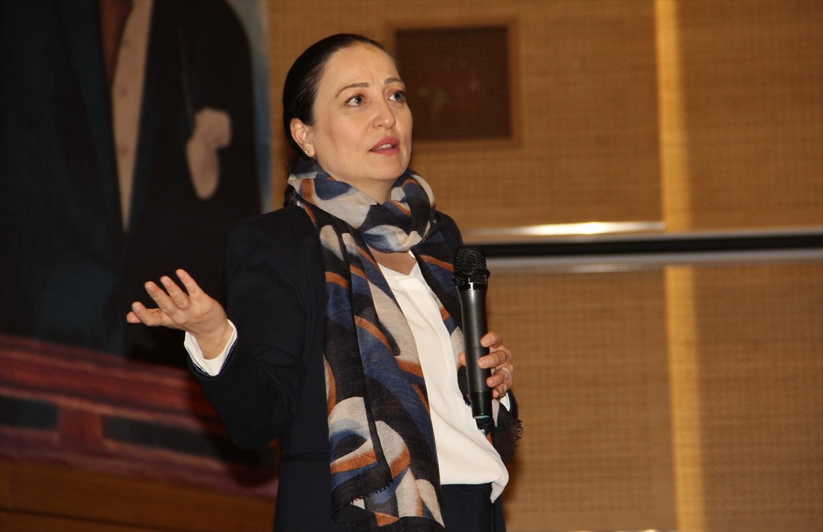 Sinop'ta İl Kültür ve Turizm Müdürlüğü ile Tarih ve Kültür Araştırmaları Derneği işbirliğiyle...