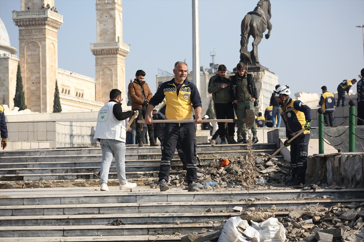 Suriye Sivil Savunması (Beyaz Baretliler) ve yerel sivil toplum kuruluşları (STK), Türk...