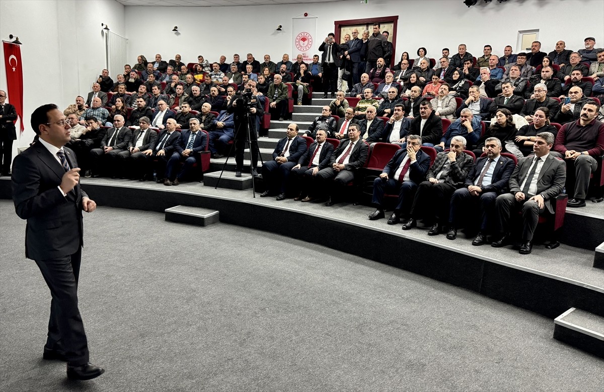 Tarım ve Orman Bakan Yardımcısı Ebubekir Gizligider, Sinop'ta Valilik tarafından Polisevi'nde...