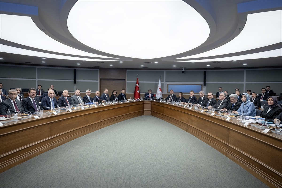 Tarım ve Orman Bakanı İbrahim Yumaklı, Devlet Su İşleri (DSİ) Genel Müdürlüğü'nde gerçekleştirilen...