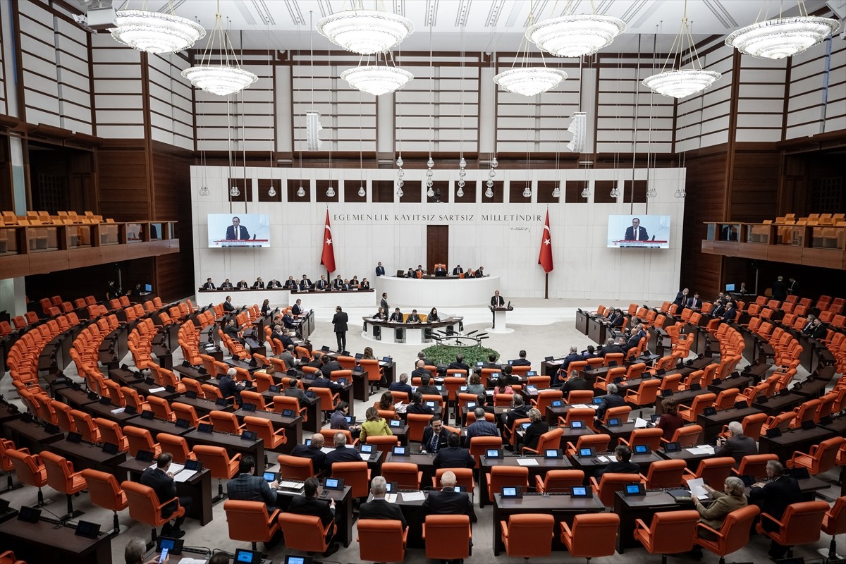 TBMM Genel Kurulu'nda, Enerji ve Tabii Kaynaklar Bakanlığı, Ulaştırma ve Altyapı Bakanlığı ve...