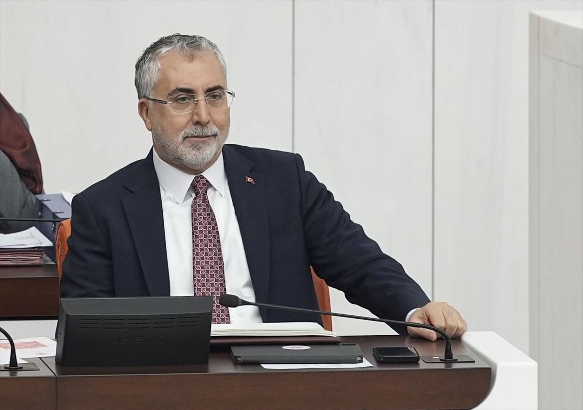 TBMM Genel Kurulunda Çalışma ve Sosyal Güvenlik Bakanlığı, İçişleri Bakanlığı ile Tarım ve Orman...