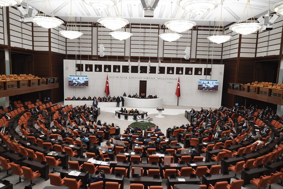 TBMM Genel Kurulunda, Çalışma ve Sosyal Güvenlik Bakanlığı, İçişleri Bakanlığı ile Tarım ve Orman...