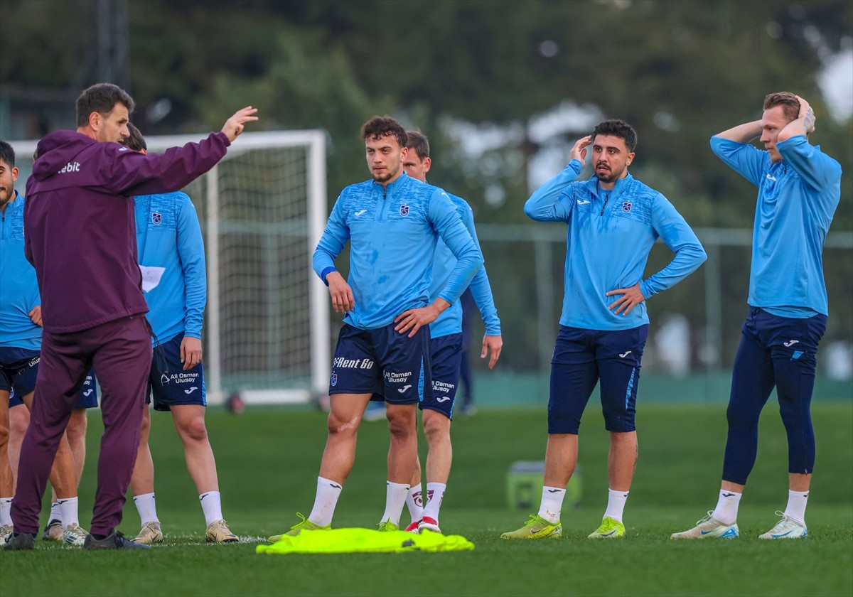 Trabzonspor, Trendyol Süper Lig'in 16. haftasında Galatasaray ile deplasmanda oynayacağı maçın...