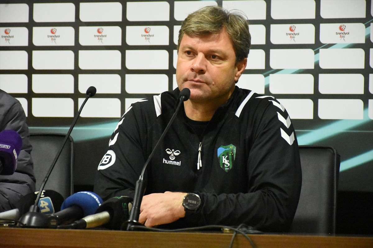 Trendyol 1. Lig'in 15. haftasında Kocaelispor, deplasmanda Yeni Malatyaspor'u 3-1 yendi....