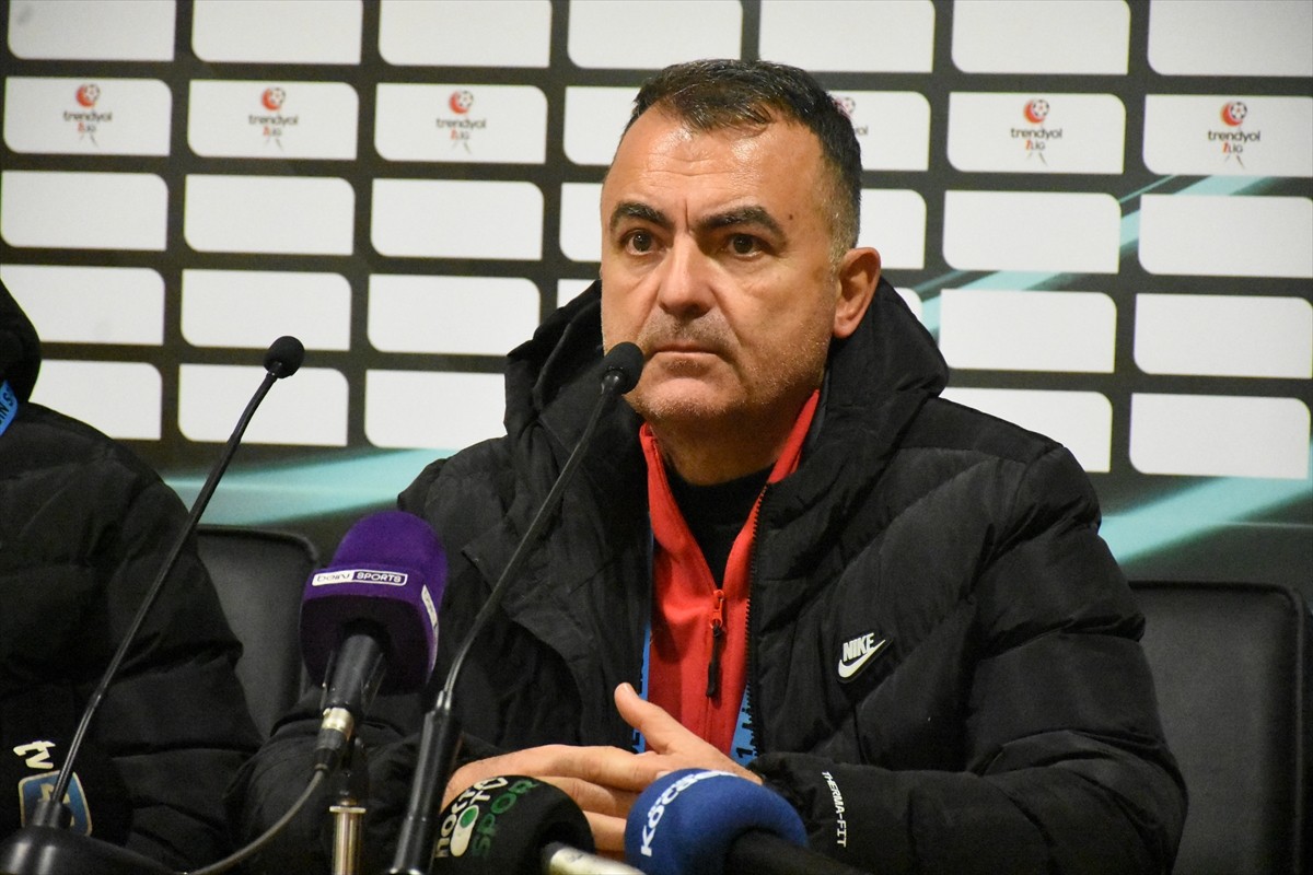 Trendyol 1. Lig'in 15. haftasında Kocaelispor, deplasmanda Yeni Malatyaspor'u 3-1 yendi....