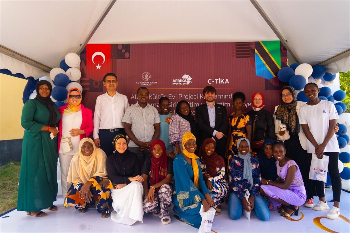 Türk İşbirliği ve Koordinasyon Ajansı Başkanlığı (TİKA), Afrika Kültür Evi Derneği işbirliğiyle...