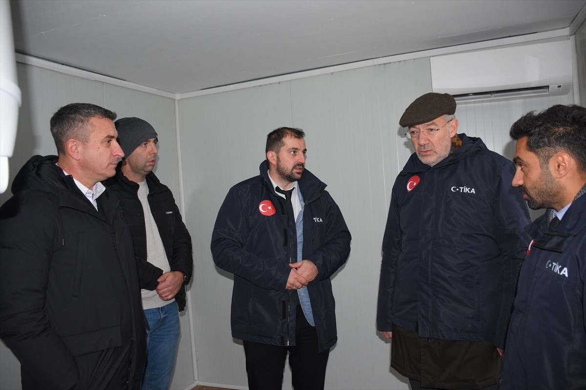 Türkiye'nin Saraybosna Büyükelçisi Sadık Babür Girgin, Bosna Hersek'te 4 Ekim'de meydana gelen sel...