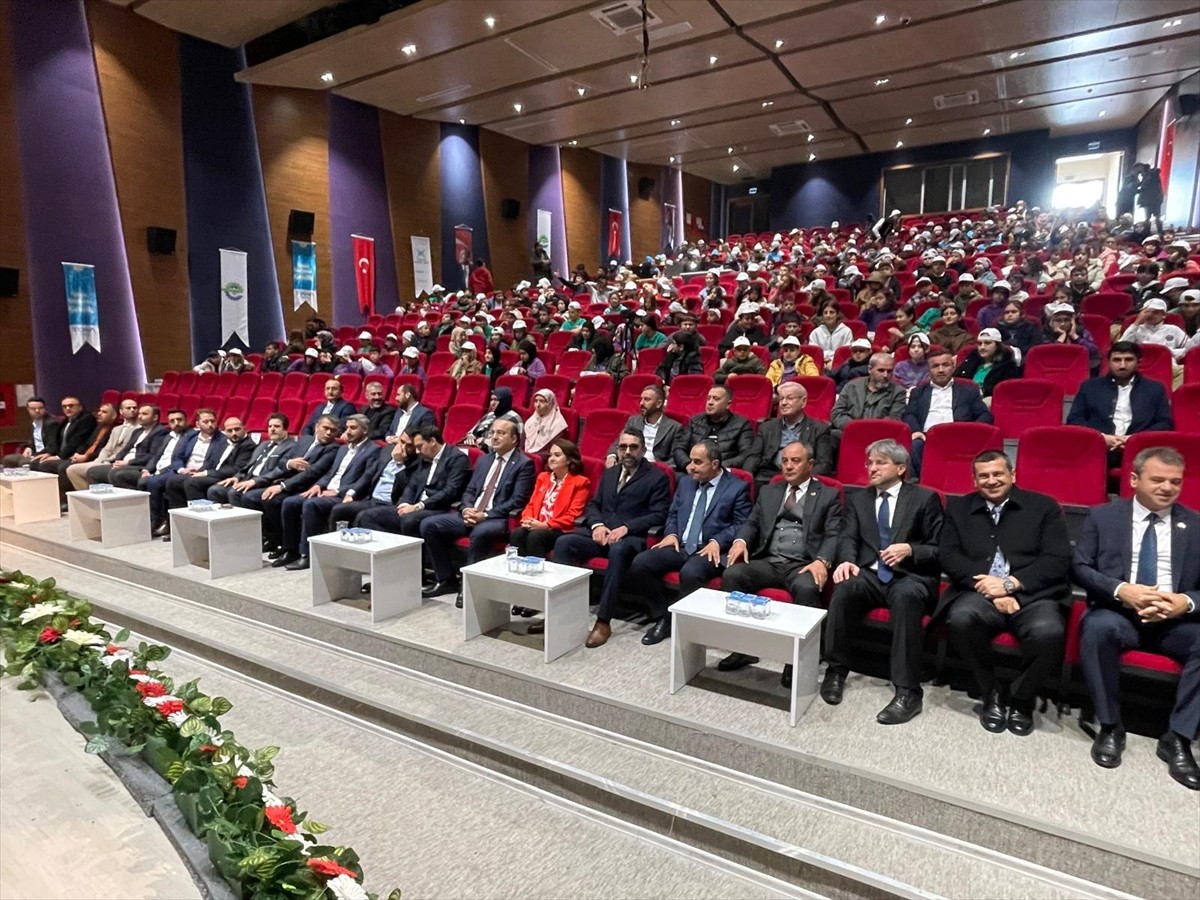 Türkiye Gençlik Vakfı (TÜGVA) ve Milli Eğitim Bakanlığınca ortak yürütülen "Türkiye'nin Kitap...