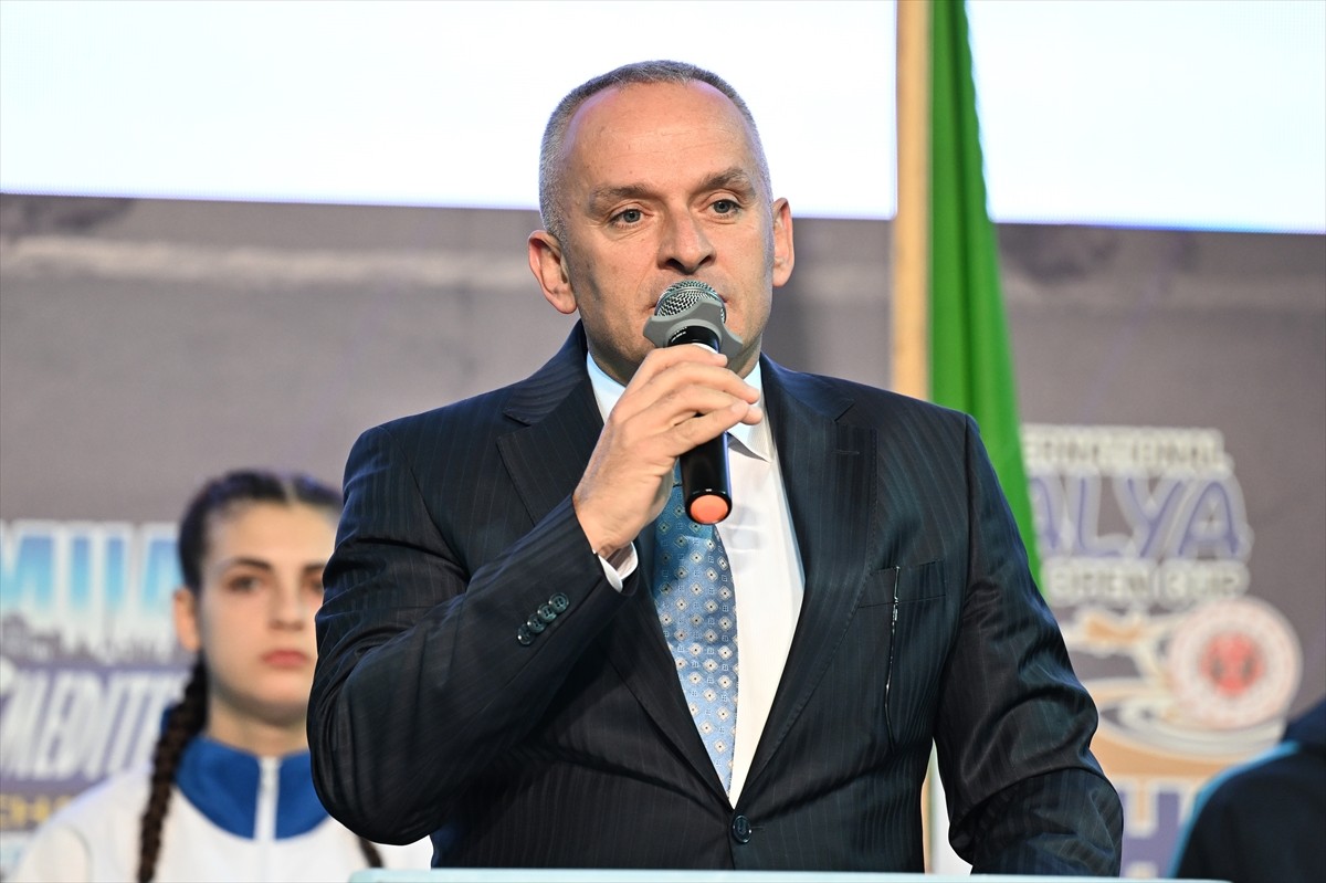 Uluslararası Antalya Muaythai Açık Kupası'nın açılış töreni yapıldı. Türkiye Muaythai Federasyonu...