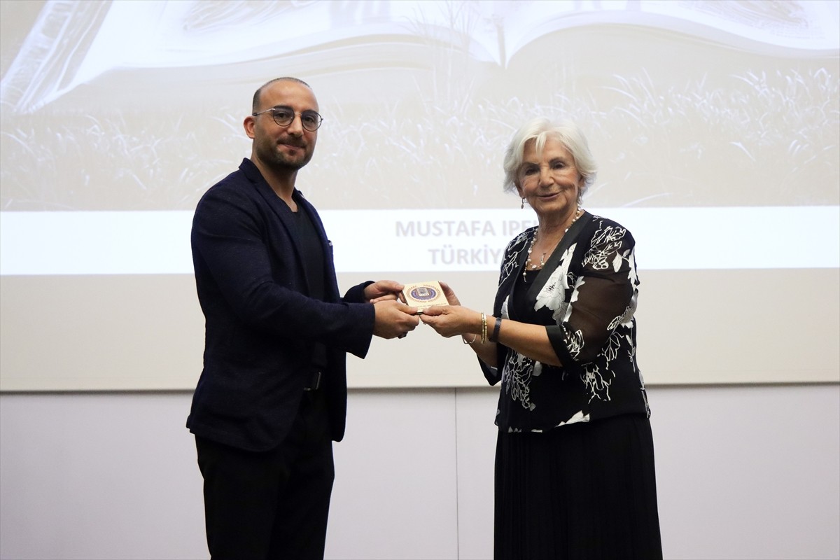 Uluslararası Fotoğraf Sanatı Federasyonu (FIAP) ve Türkiye Fotoğraf Sanatı Federasyonunun (TFSF)...