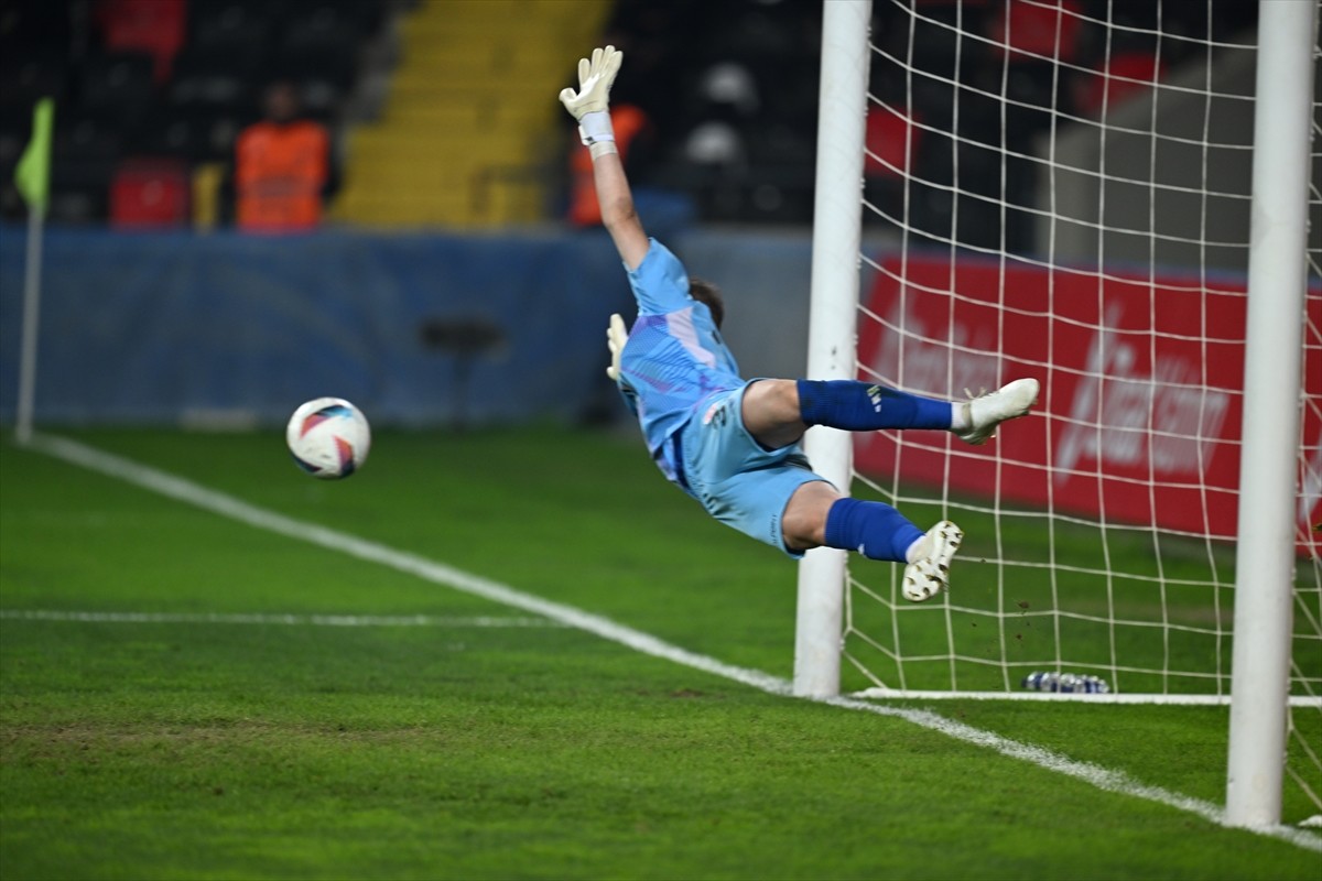Ziraat Türkiye Kupası 4. turunda Gaziantep FK ile Batman Petrolspor, Gaziantep Büyükşehir...