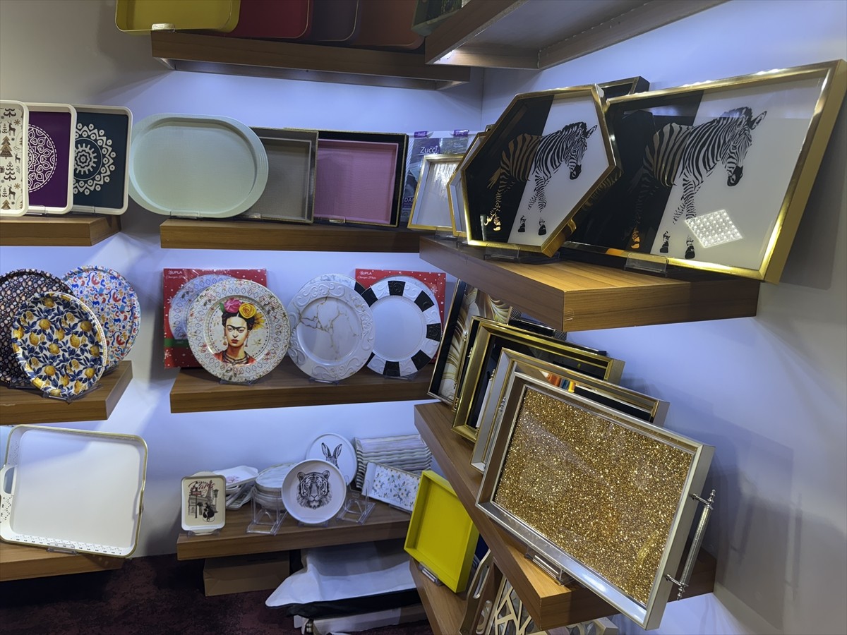 Züccaciye sektöründeki üreticiler ile yabancı alıcıları bir araya getiren 14. Uluslararası Ev ve...