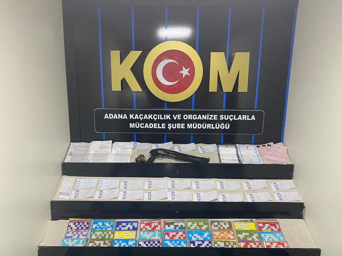 Adana'da tefecilik yaptığı ve kumar oynattığı ileri sürülen kişilere yönelik operasyonda 5 şüpheli...
