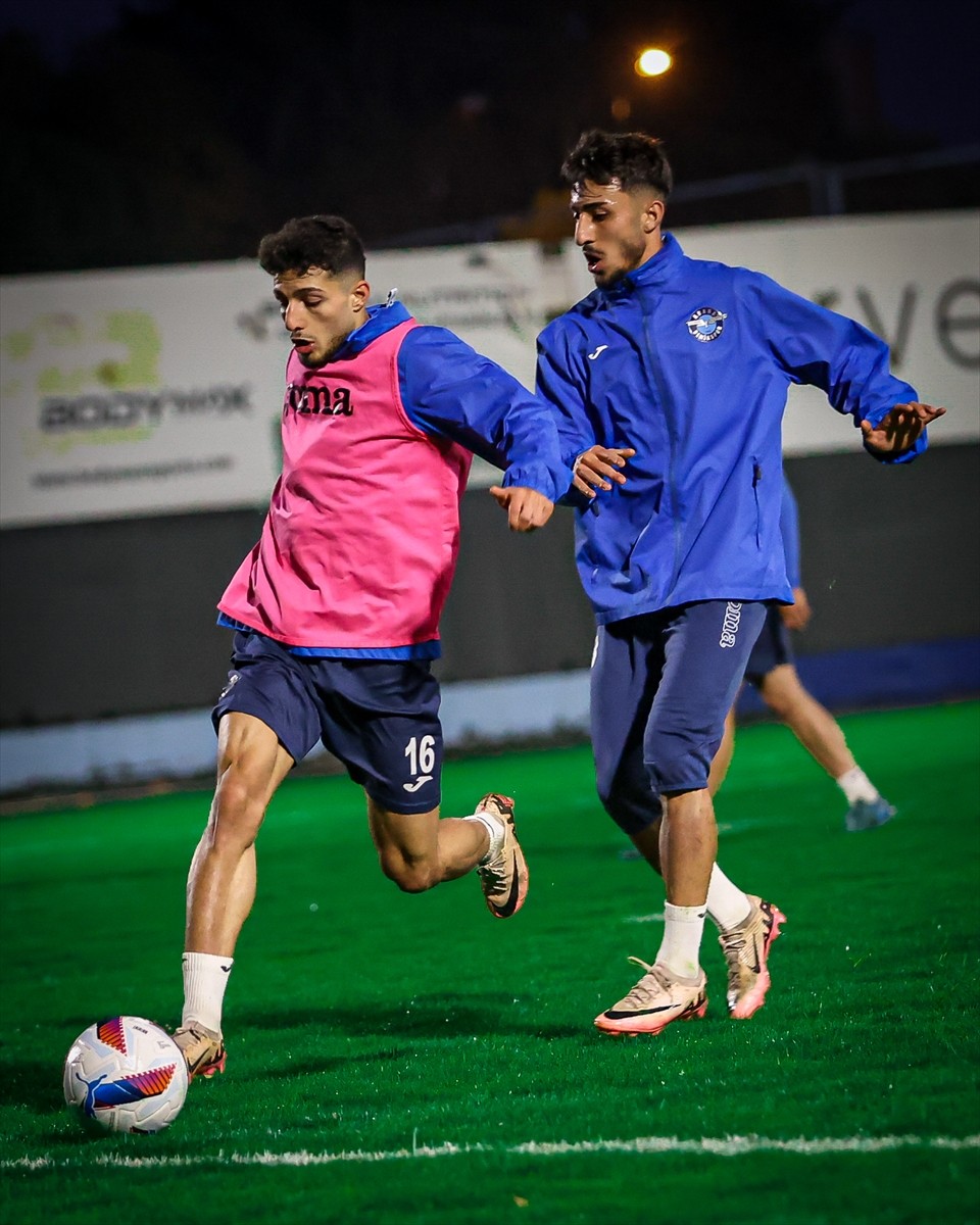 Adana Demirspor, Trendyol Süper Lig'in 19. haftasında Gaziantep FK ile deplasmanda oynayacağı...