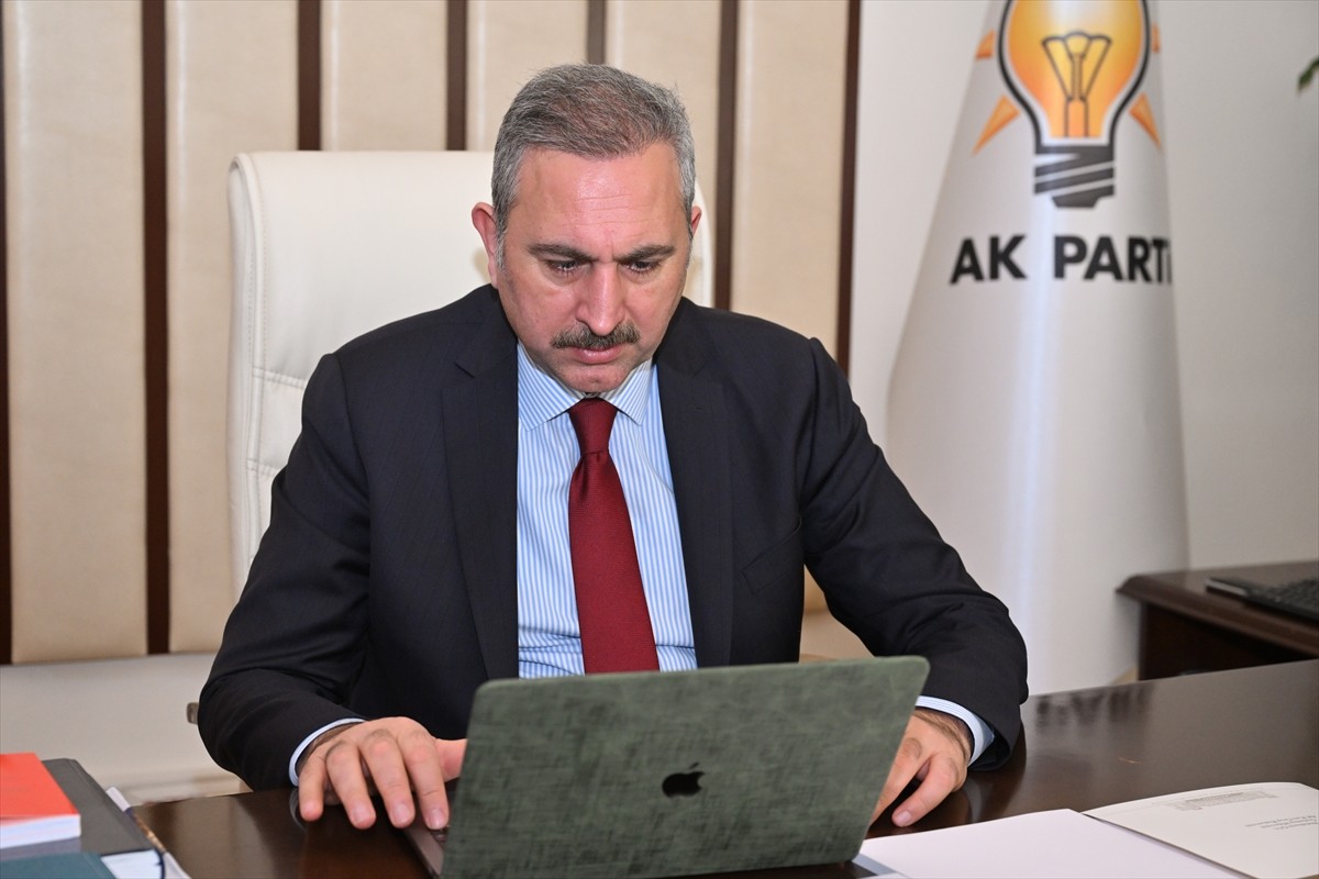 AK Parti Grup Başkanvekili Abdulhamit Gül, Anadolu Ajansının (AA) gözünden 2024'e damga vuran...