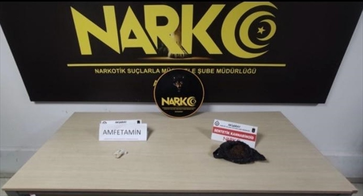 Aksaray'da uyuşturucu operasyonunda gözaltına alınan 6 zanlı tutuklandı. Operasyonda bir miktar...