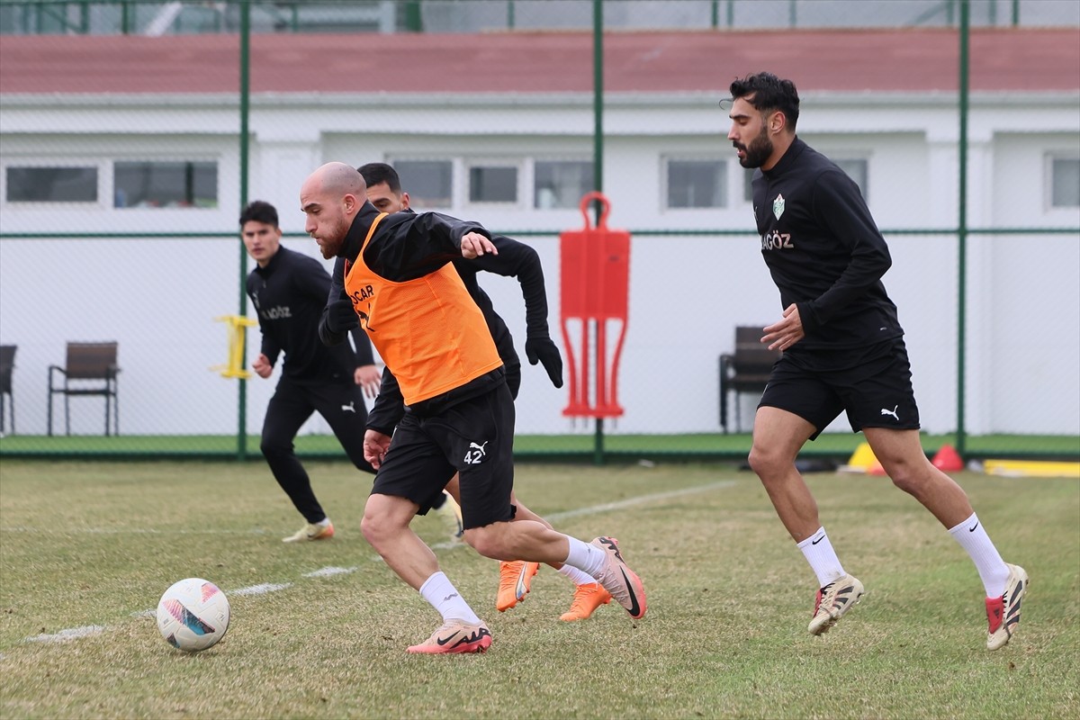 Alagöz Holding Iğdır FK, Trendyol 1. Lig'in 21. haftasında deplasmanda oynayacağı Adanaspor...