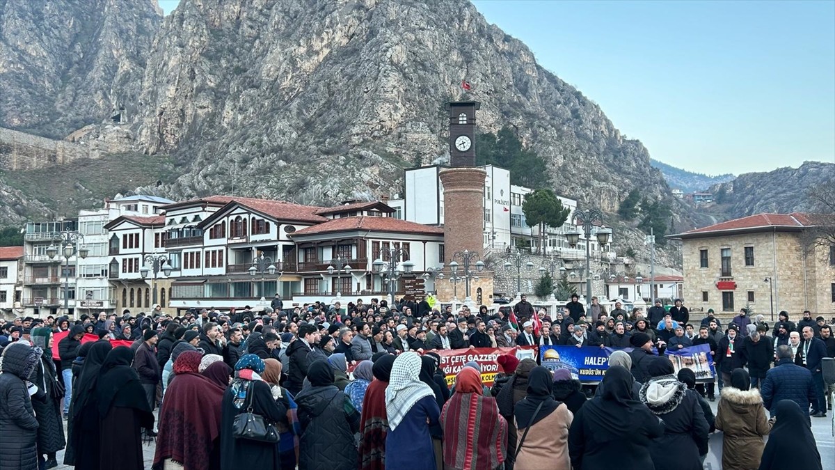  Amasya'da, Gönüllü Kuruluşlar Birliği (GÖK-BİR) Platformu öncülüğünde "Şehitlere rahmet...