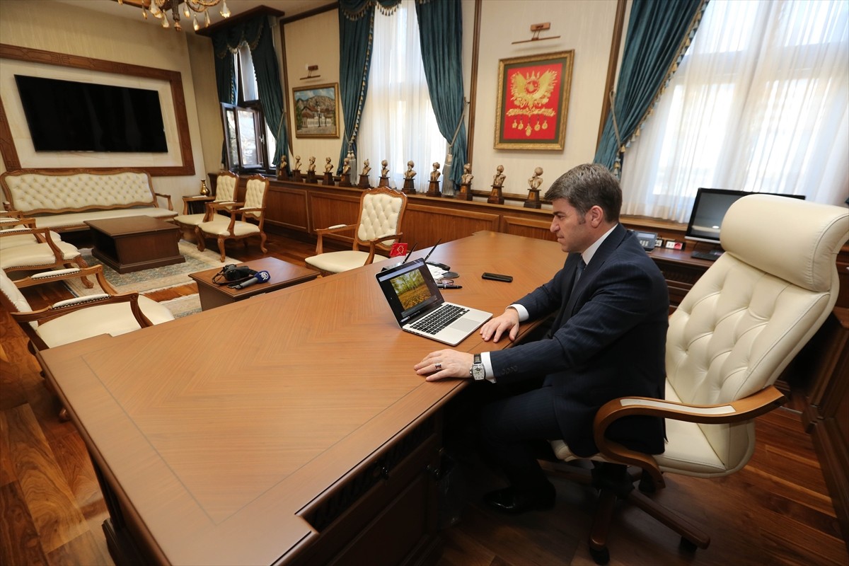 Amasya Valisi Önder Bakan, Anadolu Ajansının (AA) gözünden 2024'e damga vuran olaylara ait ve...