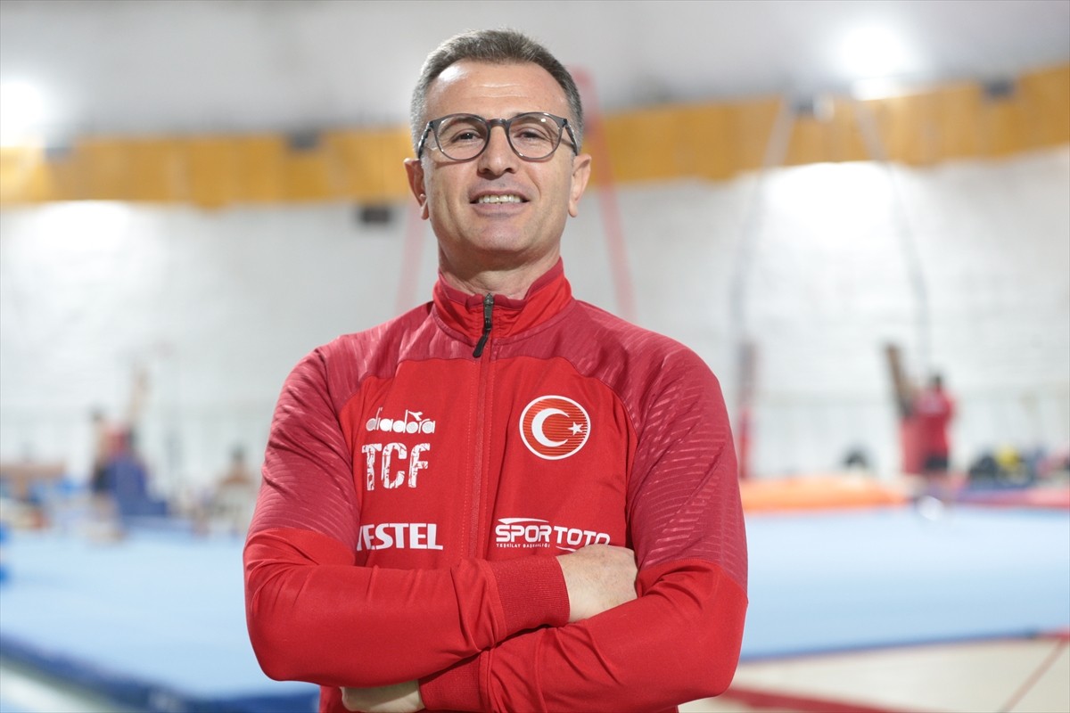 Artistik Cimnastik Erkek Milli Takımı, 20-23 Mart'ta Antalya'da düzenlenecek Dünya Kupası Türkiye...