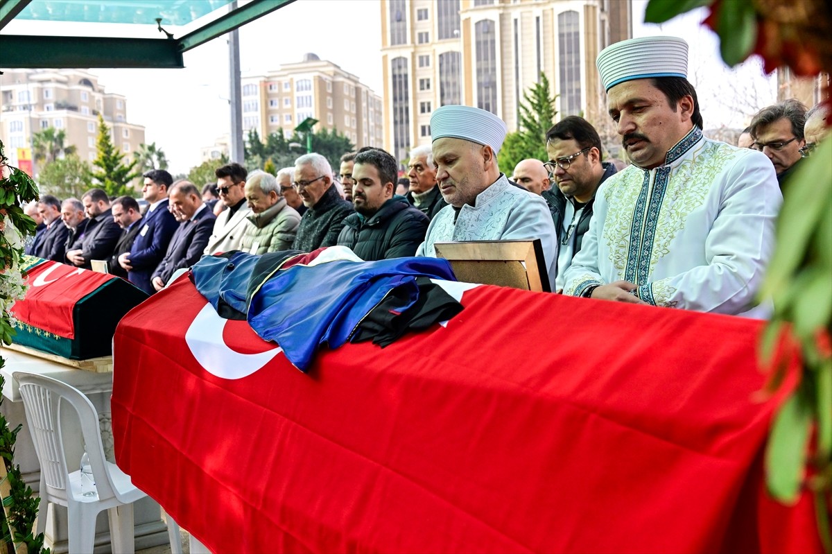 Bolu Kartalkaya Kayak Merkezi'ndeki Grand Kartal Otel'de çıkan yangında hayatını kaybeden Özyeğin...