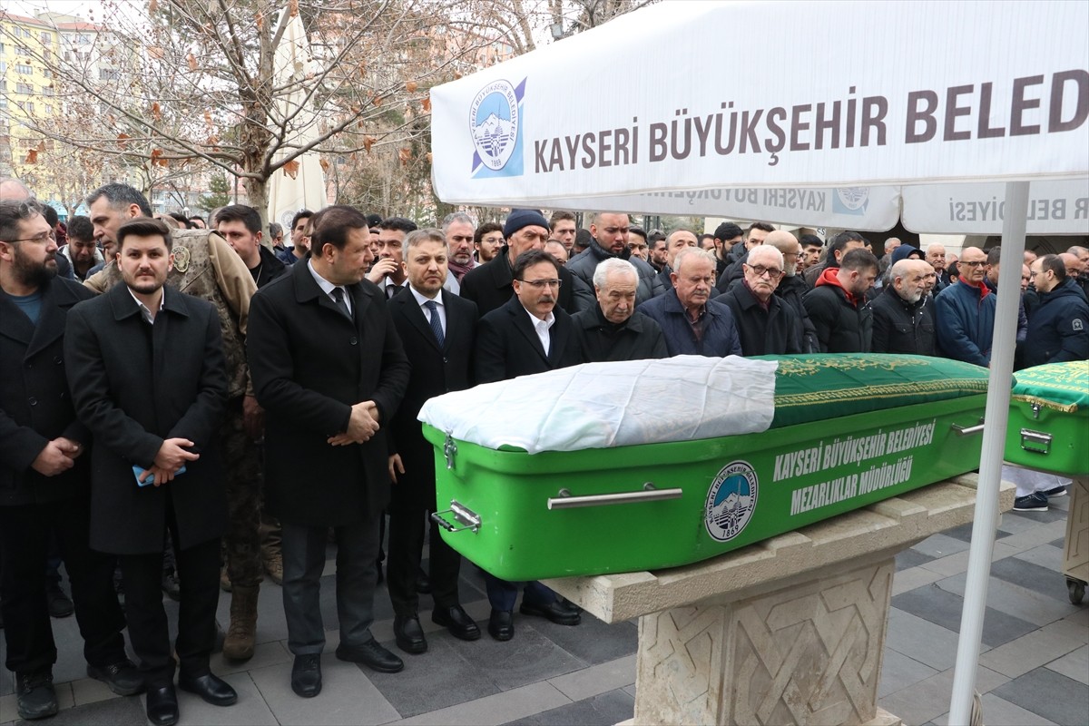 Bolu Kartalkaya Kayak Merkezi'ndeki Grand Kartal Otel'de çıkan yangında yaşamını yitiren Erciyes...