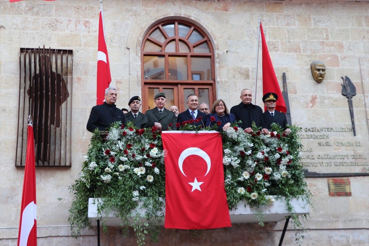 Büyük Önder Mustafa Kemal Atatürk'ün Gaziantep'e gelişinin 92. yıl dönümü çeşitli etkinliklerle...