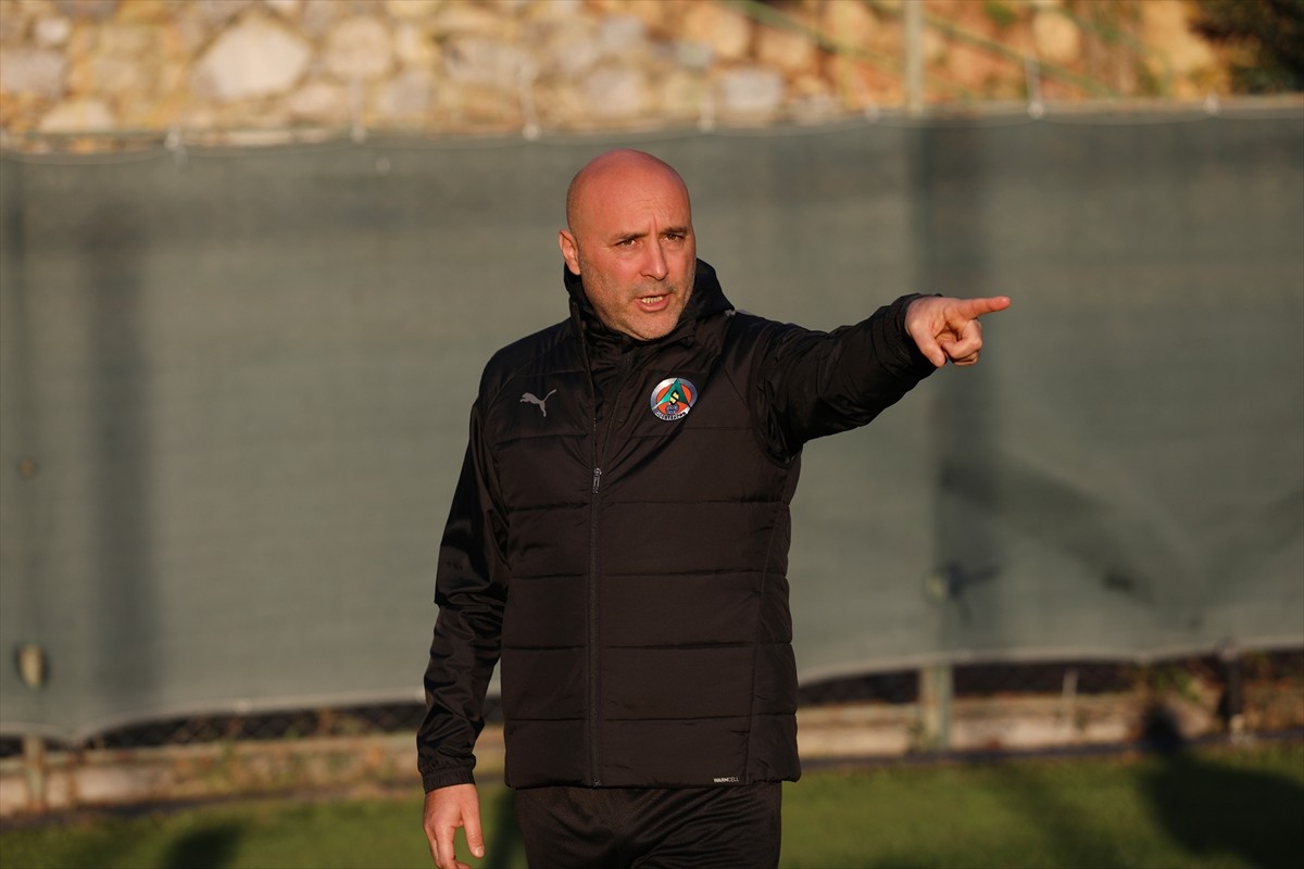 Corendon Alanyaspor, Trendyol Süper Lig'in 18. haftasında TÜMOSAN Konyaspor ile yarın sahasında...