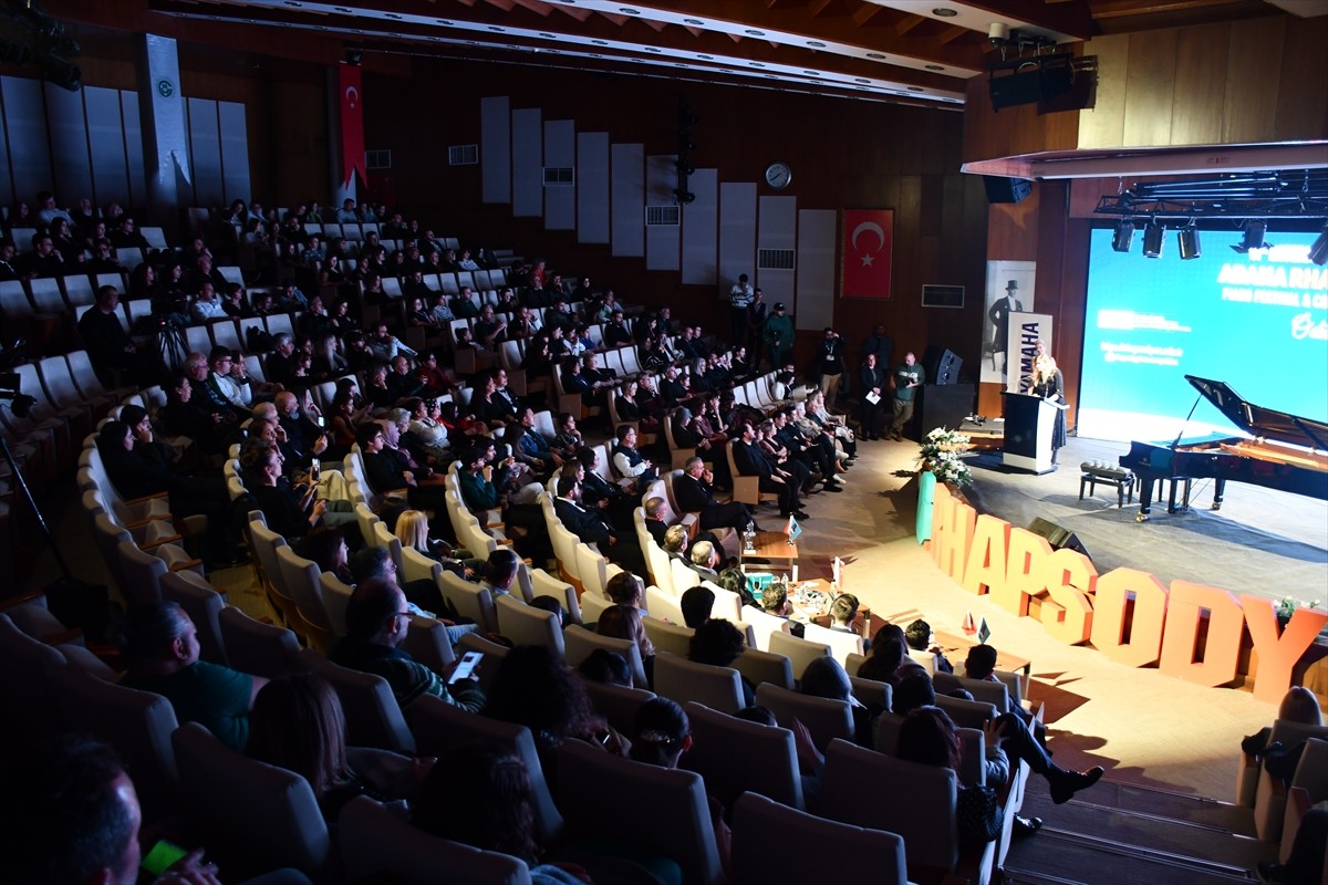 Çukurova Üniversitesi (ÇÜ) Devlet Konservatuvarı tarafından bu yıl 6'ncısı düzenlenen...