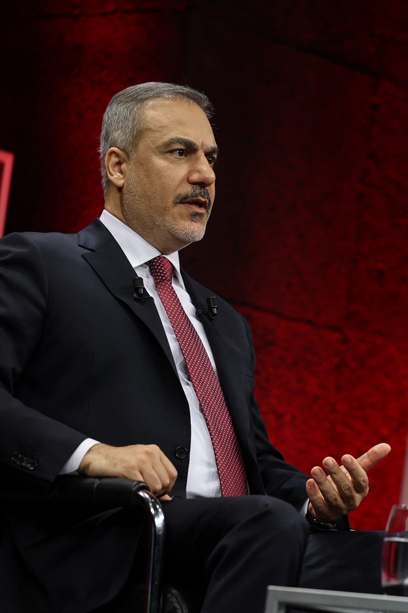 Dışişleri Bakanı Hakan Fidan, CNN Türk canlı yayınında gündeme ilişkin soruları...