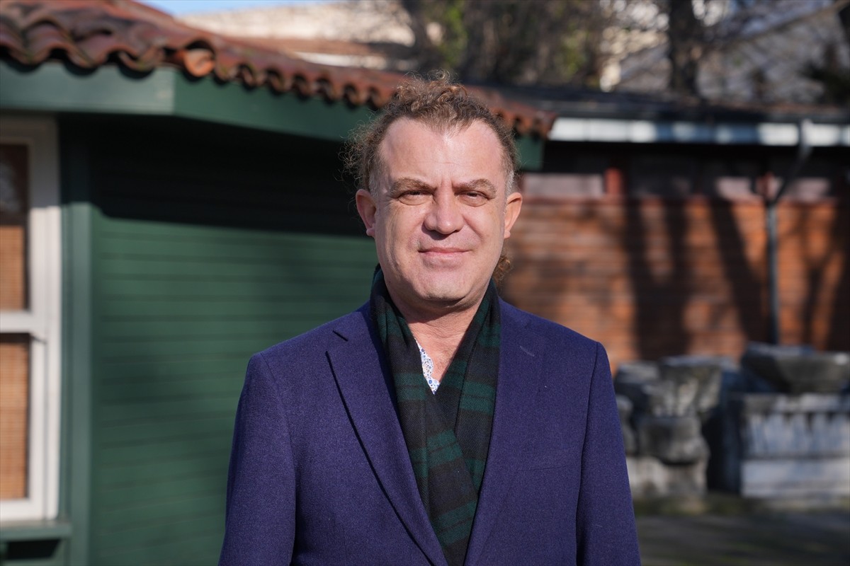 Dünyanın sanat ve mimarlık tarihi açısından önde gelen yapılarından Ayasofya-i Kebir Cami-i...